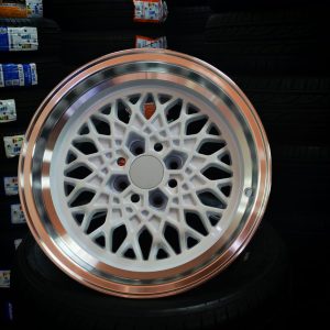 "15 Mesh EVOLUTION RACING WHITELIP